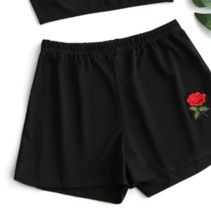 Crop top shirt and short pants